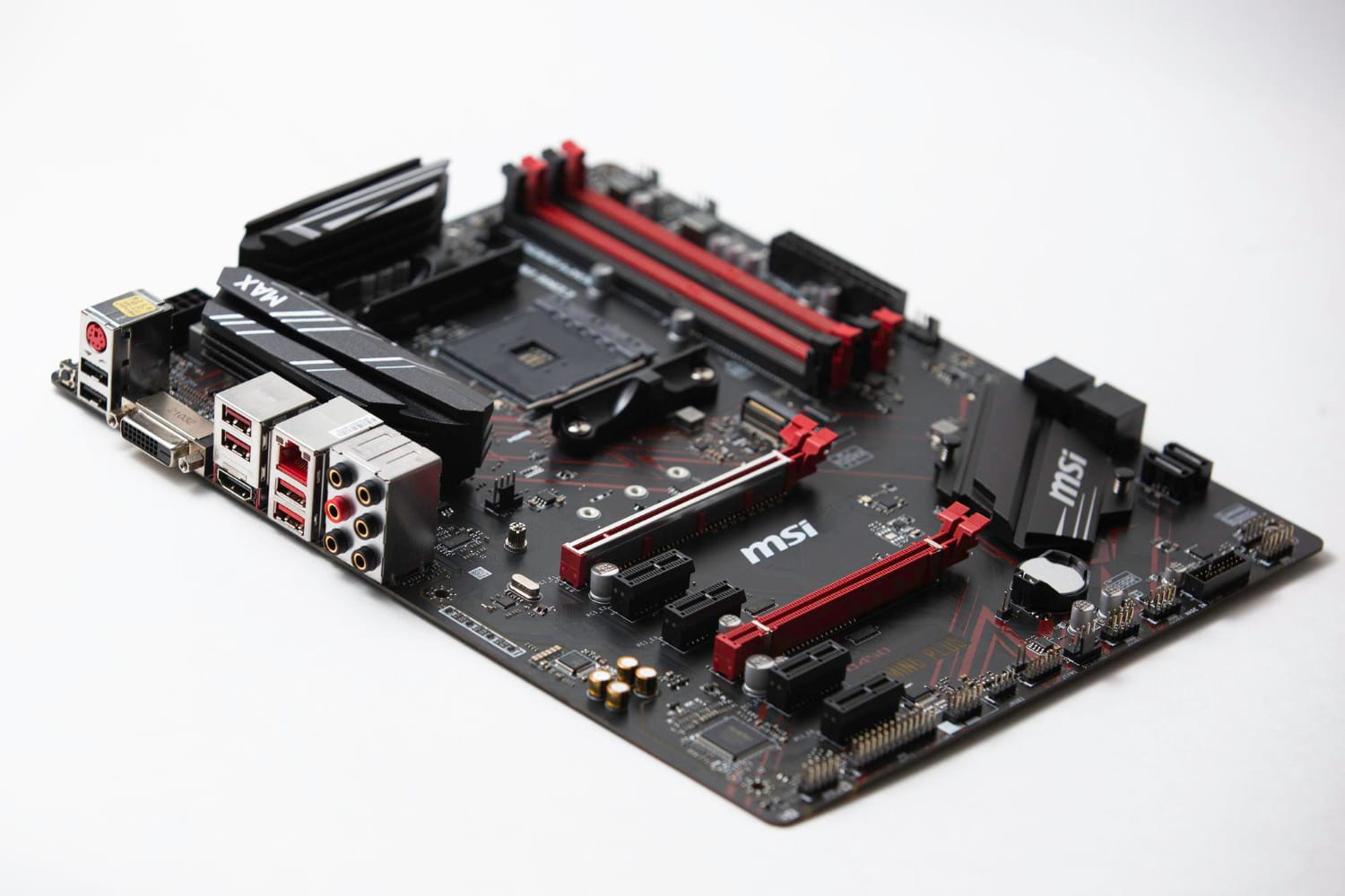 SATA vs NVMe protocols