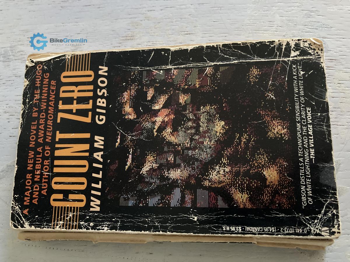 William Gibson - Count Zero - paperback, worn cover